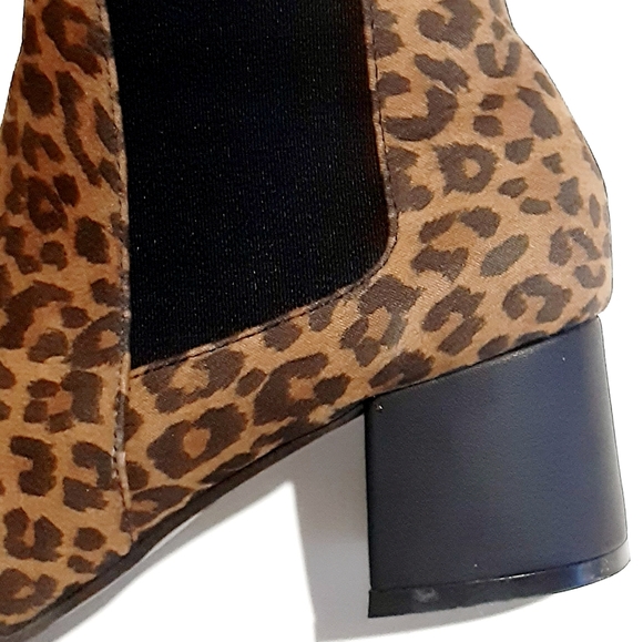 METAPHOR Rome Suede Leopard Point Toe Chunky Ankle Bootie NWOT - Picture 2 of 13
